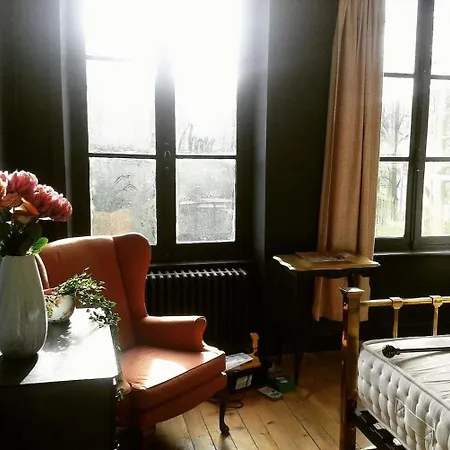 Beautiful Village Close To Attractions *