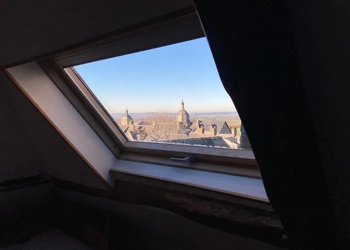 Vakantiehuis Beautiful Village Close To Attractions *